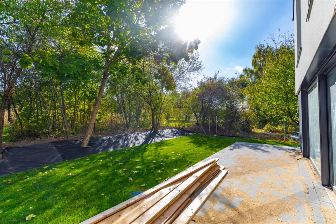 Nowoczesny dom 137 m2 z ogrodem i energooszczędną izolacją Dominów  137m2 Foto 1