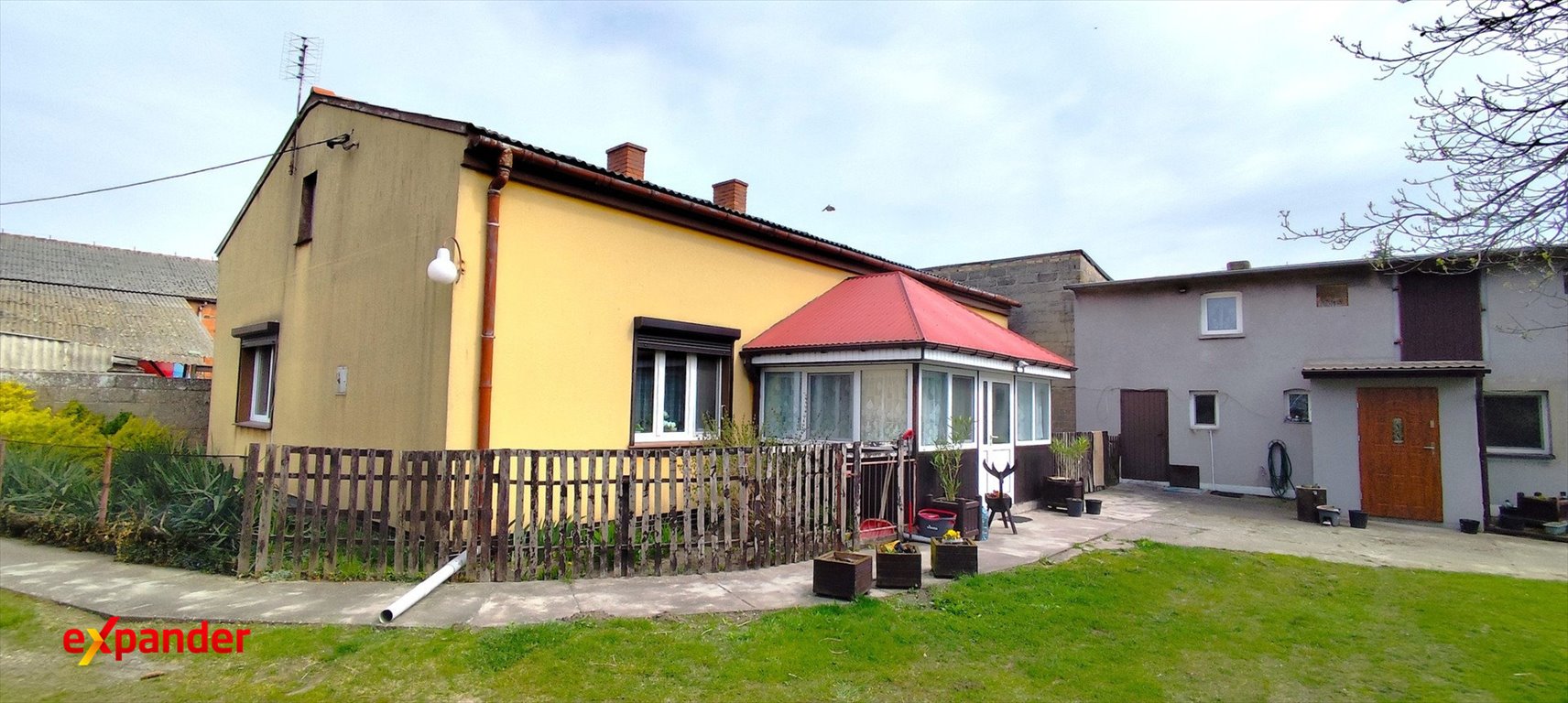 Dom wolnostojący 3 pok. z garażem i budynkiem gospodarczym Pyzdry, Szybska  150m2 Foto 1