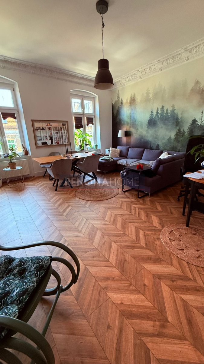Mieszkanie trzypokojowe na sprzedaż Legnica  120m2 Foto 1