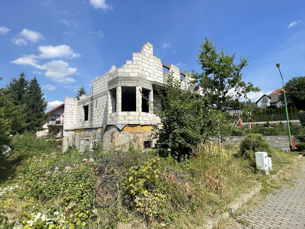 Dom z piwnicą i projektem w Ząbkowicach Śl. na spokojnym osiedlu Ząbkowice Śląskie, Młynarska 31  169m2 Foto 1