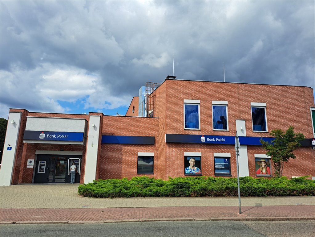 Na sprzedaż przestronna nieruchomość handlowo-usługowa 1140 m² w Goleniowie: Goleniów Goleniów: Szczecińska