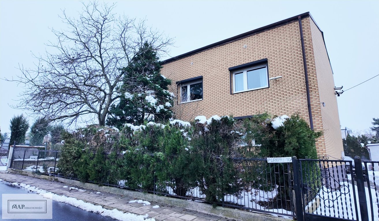 Przestronny dom 160 m² z garażem i ogrodem w Koninie Konin, Parowa  160m2 Foto 1