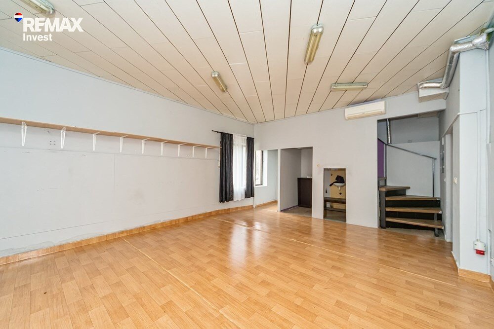 Przestronny lokal usługowy 53 m² z szyldem w Bielsku-B. Bielsko-Biała, Trzech Diamentów 2  53m2 Foto 1