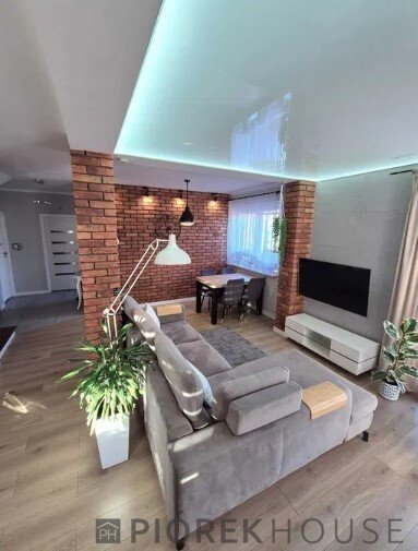 Dwupoziomowe 145m2 z ogródkiem i tarasem w Markach Marki, Bagienna  145m2 Foto 1