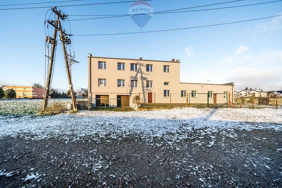 Lokal użytkowy na wynajem Luboń, Topolowa  550m2 Foto 1