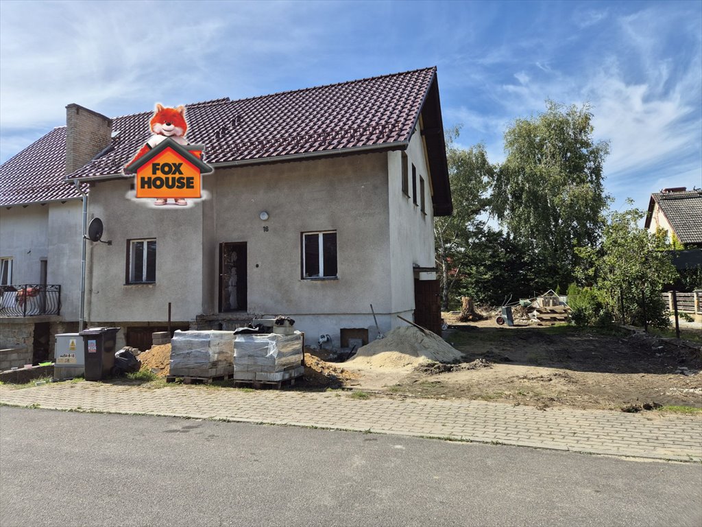 Na sprzedaż dom bliźniak z garażem i dużym potencjałem rozbudowy Bolesławiec, Świerkowa  120m2 Foto 1