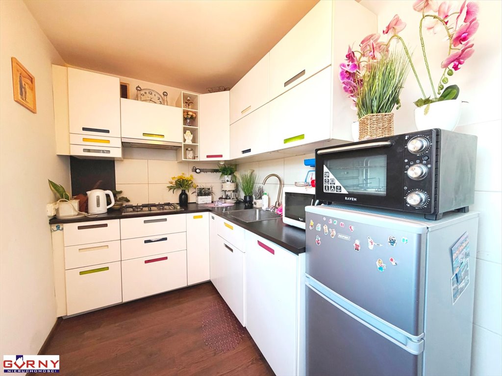 Kawalerka 37 m² z balkonem i piwnicą – idealna do remontu Piotrków Trybunalski  32m2 Foto 1