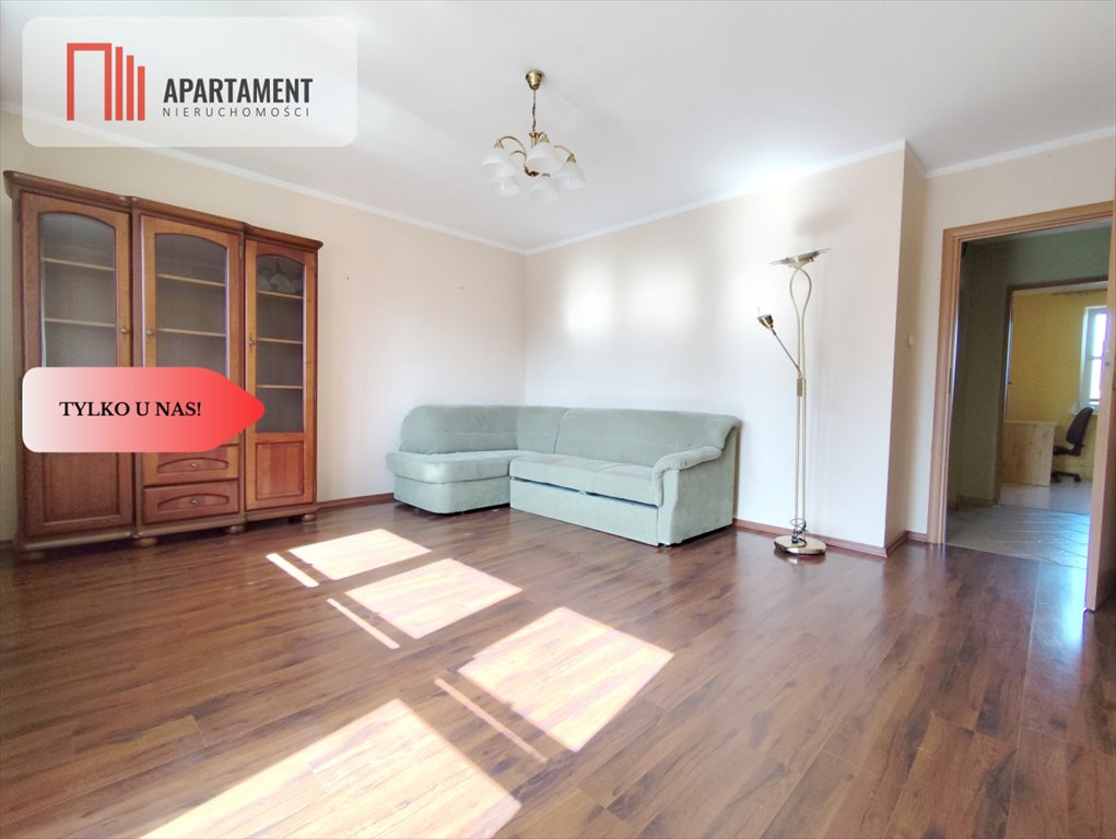 Na sprzedaż przestronne 3-pokojowe mieszkanie 68 m² z piwnicami i szybkim internetem Biały Bór  68m2 Foto 1