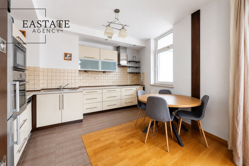 2-pokojowe mieszkanie z balkonem na Woli (56 m², nowoczesny budynek) Warszawa, Wola, Młynów, Banderii  56m2 Foto 1