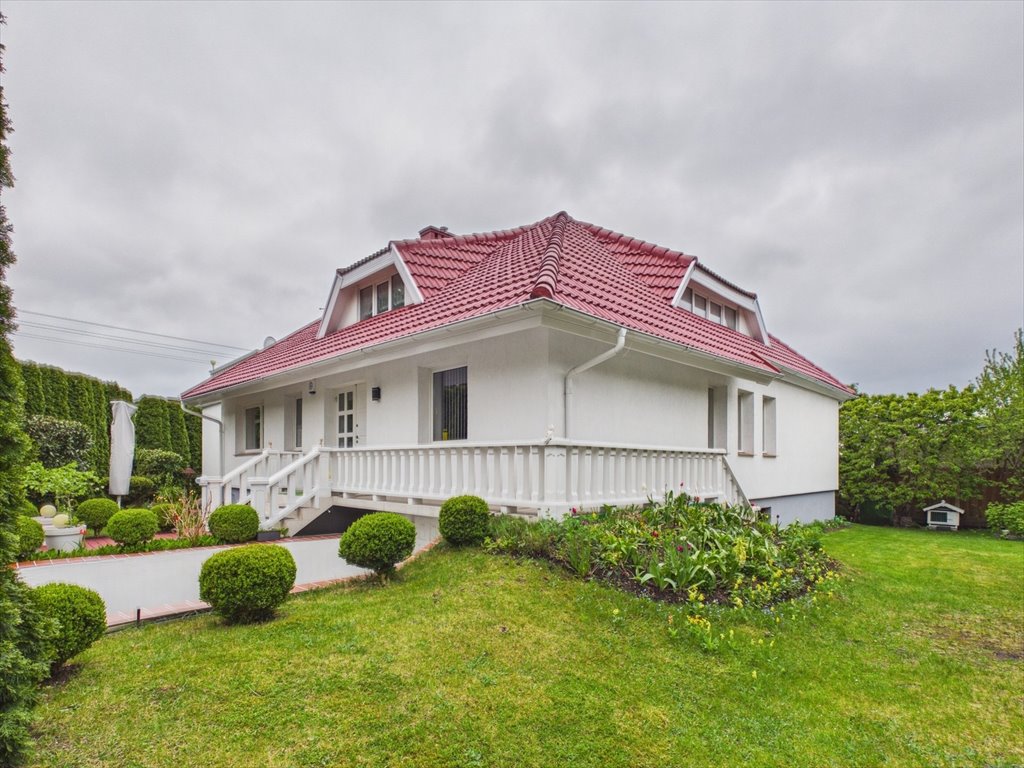 Przestronny dom 325 m² z ogrodem i tarasami, Sępólno Sępólno Krajeńskie, Jana Kochanowskiego 12  325m2 Foto 1