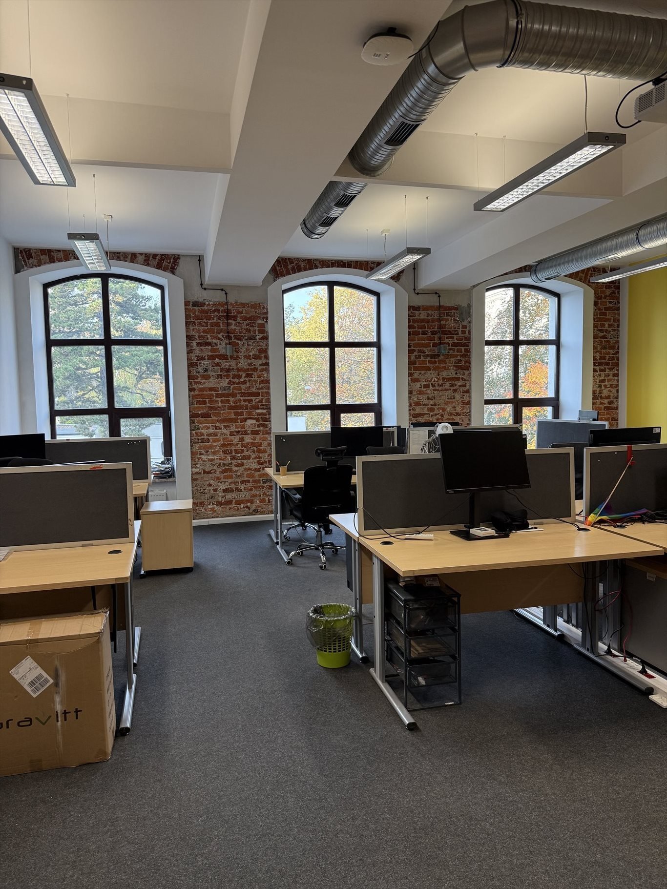 Lokal użytkowy na Piotrkowskiej 87 m2 – prestiż i komfort Łódź, Górna, PIOTRKOWSKA 276A  87m2 Foto 1