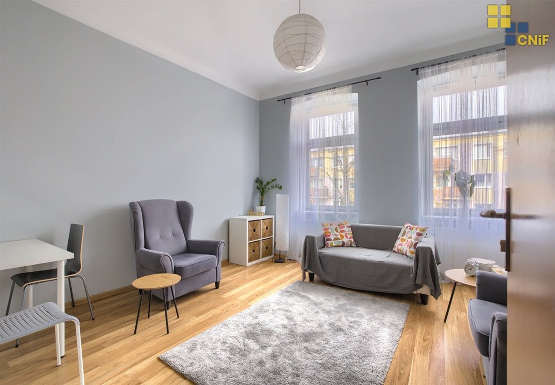 Lokal użytkowy na wynajem Częstochowa, Śródmieście  61m2 Foto 1