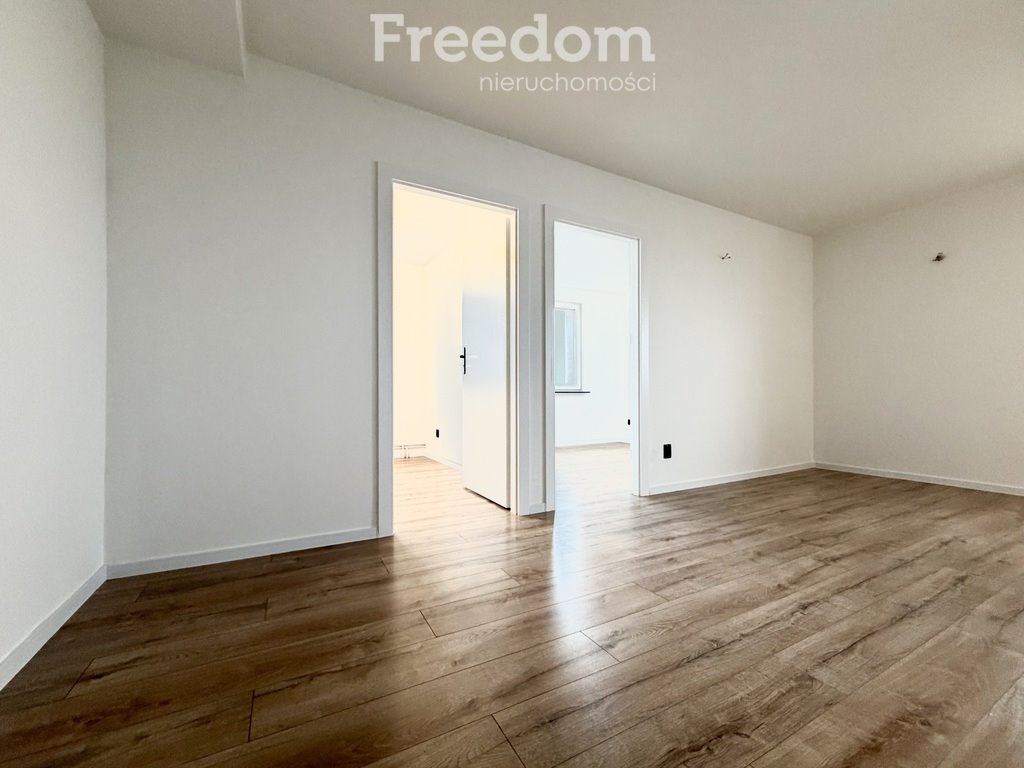 Mieszkanie trzypokojowe na sprzedaż Piła, Medyczna  49m2 Foto 1