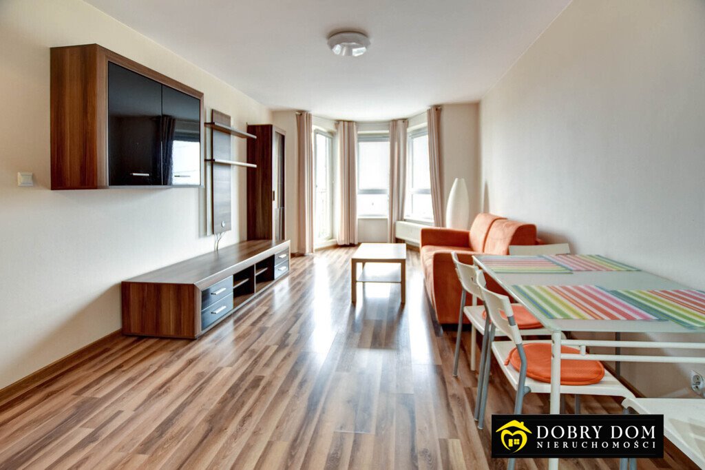 Mieszkanie dwupokojowe na sprzedaż Piaseczno  44m2 Foto 1