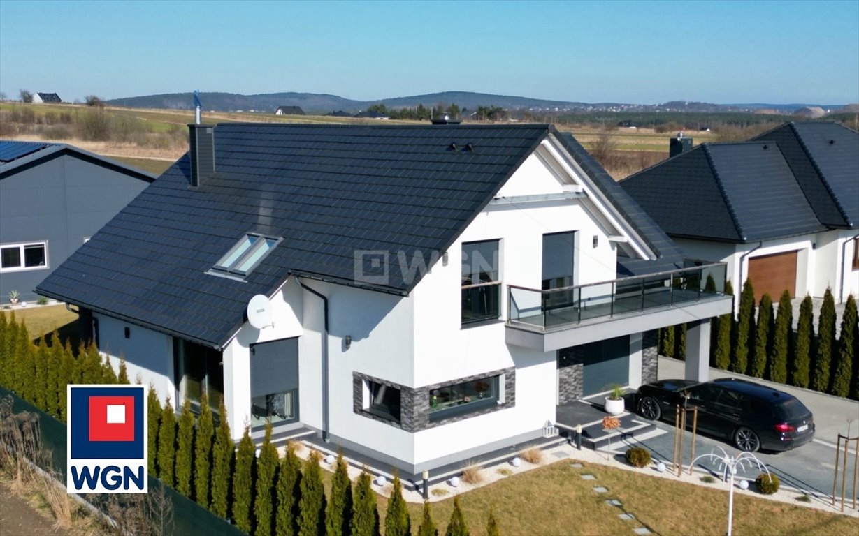 Na sprzedaż nowoczesny dom z halą i dużą działką 6600 m² Chełmce, Dębowa  186m2 Foto 1