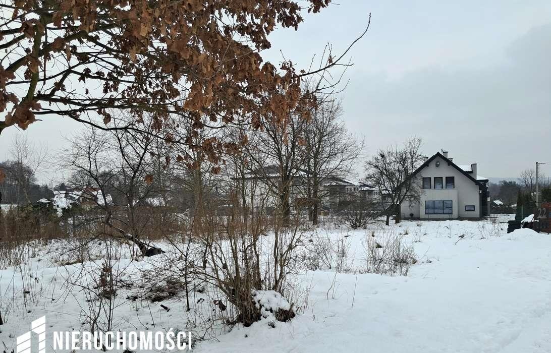 Działka budowlana 13,67 ar w Skawinie, media, blisko centrum Skawina, Sadowa  1 367m2 Foto 1