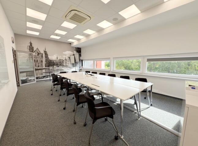 Polecam wygodne biuro 25 m² w nowoczesnym biurowcu Opole Opole  25m2 Foto 1