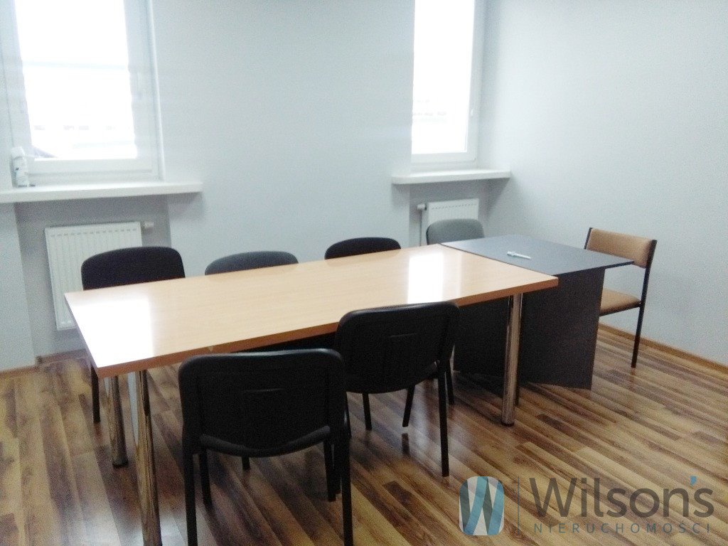 Atrakcyjny 18 m2 lokal biurowy z parkingiem w Radomiu Radom  18m2 Foto 1