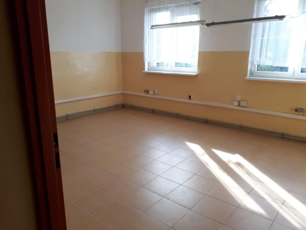 Lokal użytkowy na wynajem Piotrków Trybunalski, Romana Dmowskiego  70m2 Foto 1