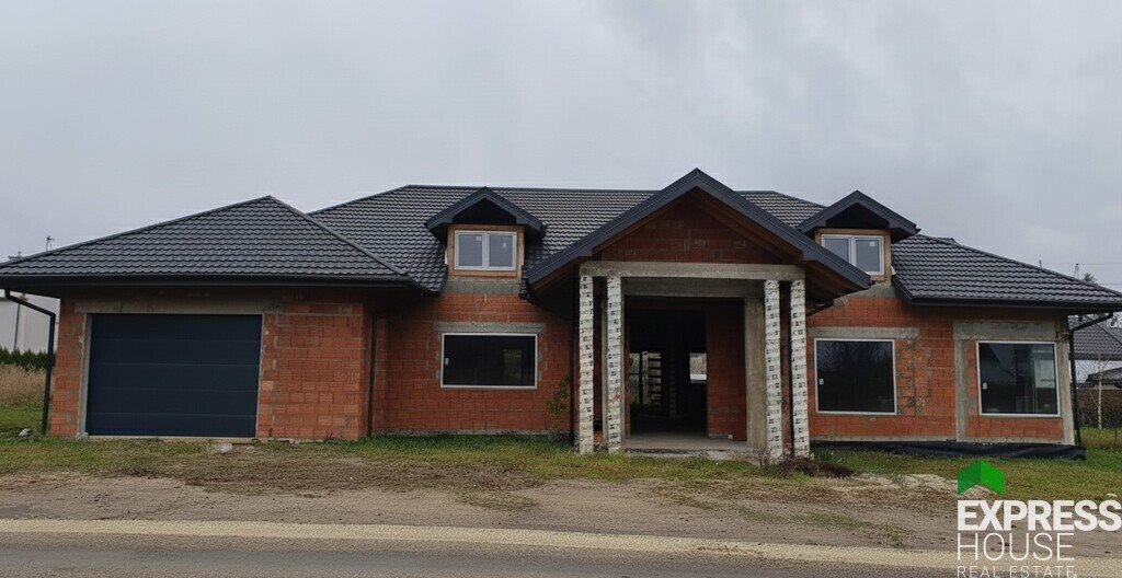 Dom w stanie surowym z dużym potencjałem, 315 m2 Ksawerów, Taneczna  315m2 Foto 1