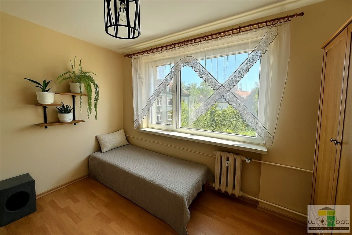 Mieszkanie trzypokojowe na sprzedaż Wałbrzych  59m2 Foto 1