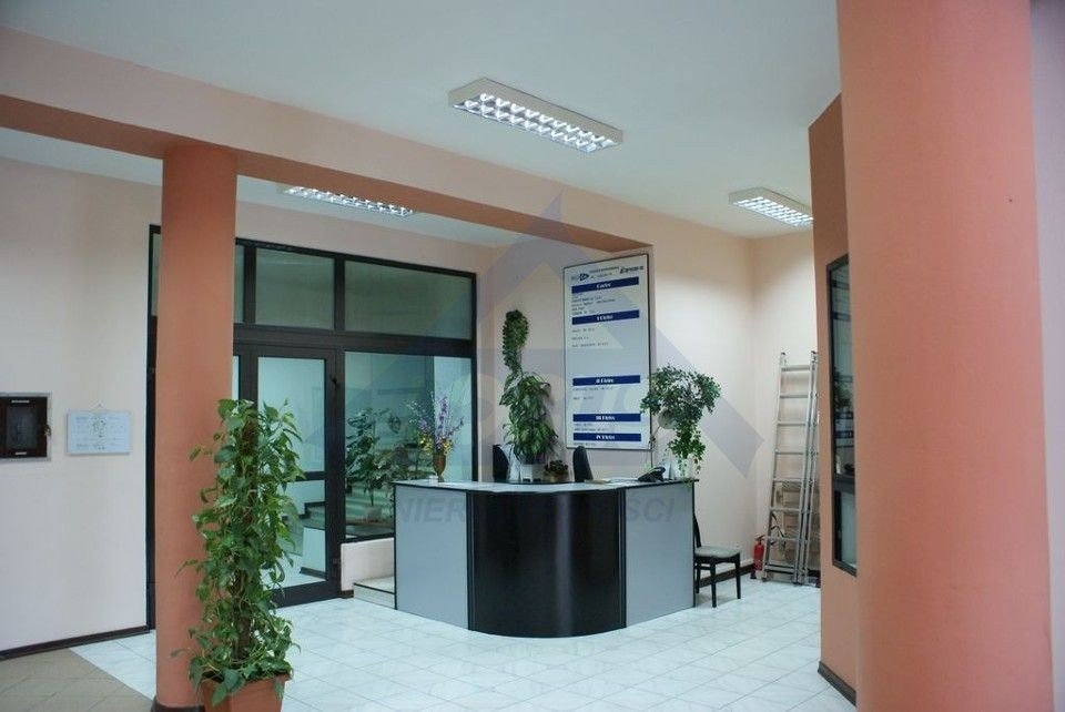 Nowoczesny lokal biurowy 95 m2 z klimatyzacją i recepcją Warszawa, Wola  95m2 Foto 1