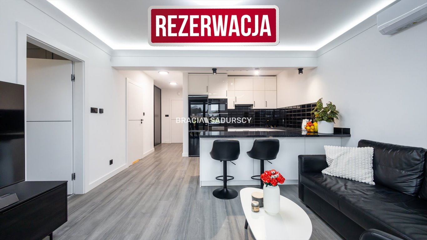 Mieszkanie trzypokojowe na sprzedaż Śledziejowice  54m2 Foto 1