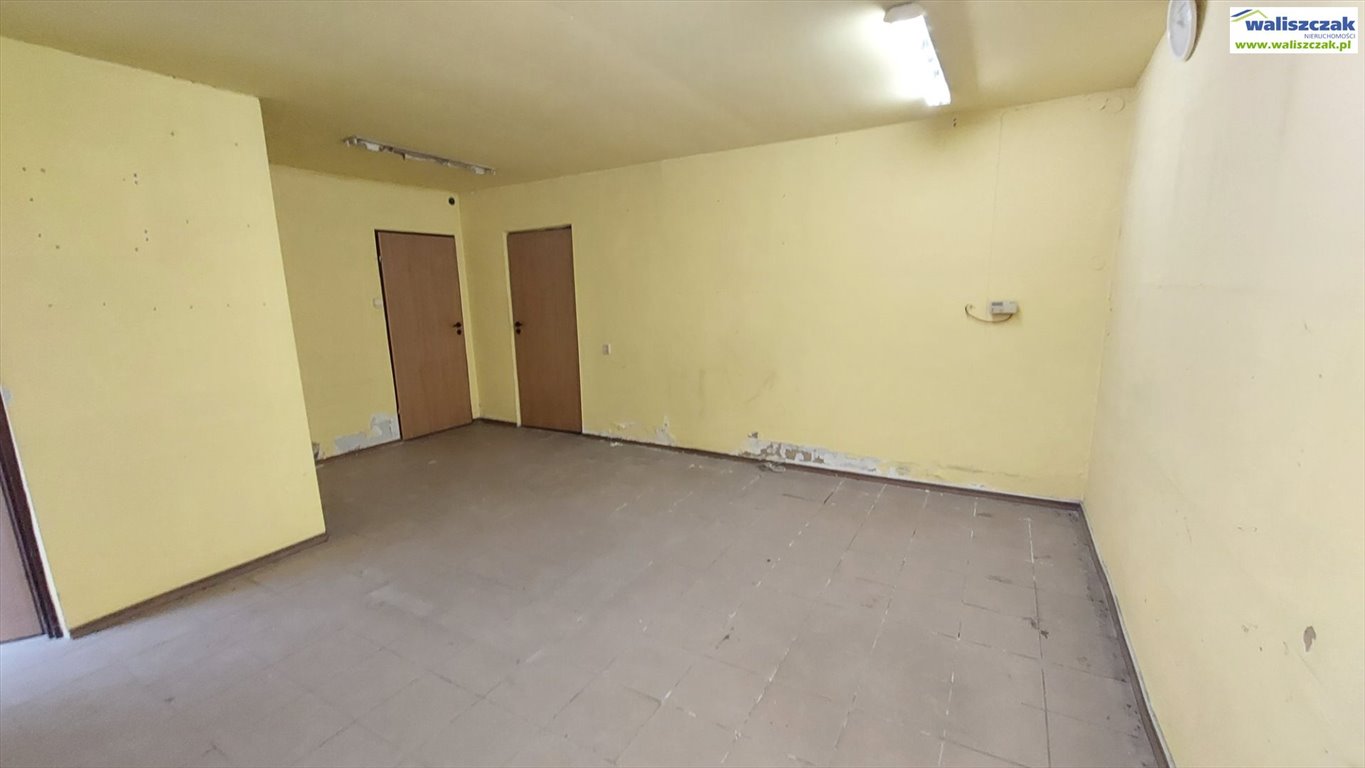 Wynajem lokalu 68 m2 z parkingiem, biuro, magazyn Piotrków Trybunalski  68m2 Foto 1