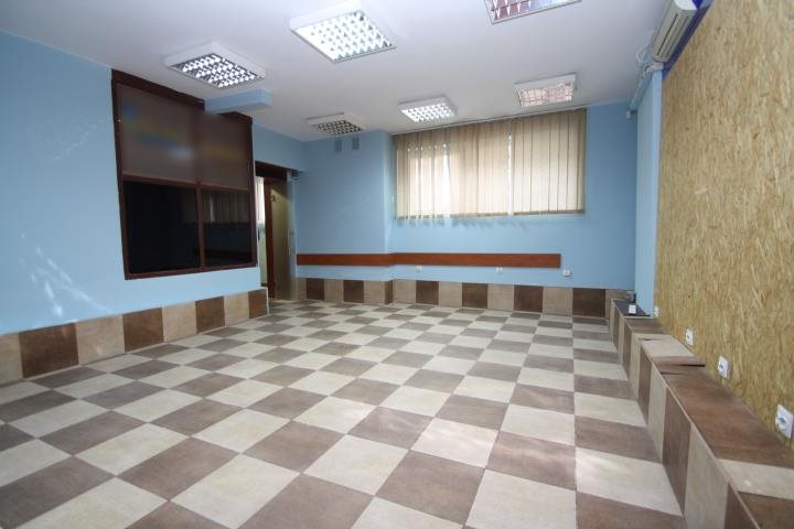 Lokal użytkowy 112 m2 z niezależnym wejściem, klimatyzacja Opole, os. Chabrów  112m2 Foto 1