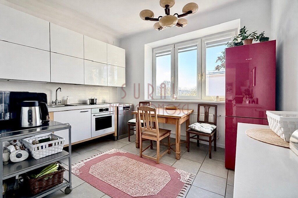 Ciche, słoneczne 62 m2 w odrestaurowanej kamienicy z 1932 r. Warszawa, Mokotów, Dolny Mokotów, przy Podchorążych / Łazienki / ciche / jasne / klimat / kamienica z 1932 r.  62m2 Foto 1