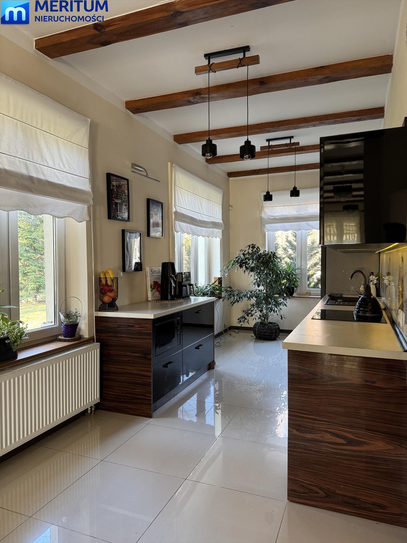 Gotowy dom 220 m2 z pięknym ogrodem w Międzyborowie Międzyborów  220m2 Foto 1