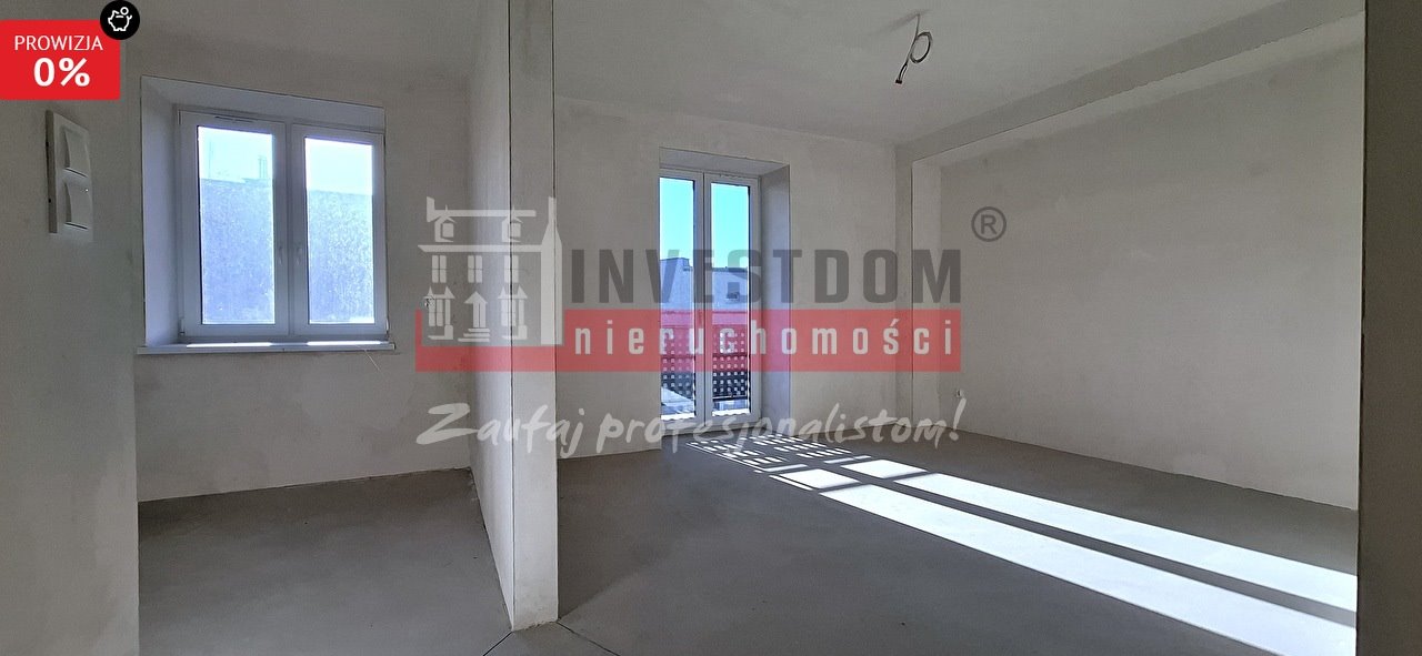 Dwupoziomowe 98,35 m2 z antresolą i balkonem w centrum Brzeg  98m2 Foto 1