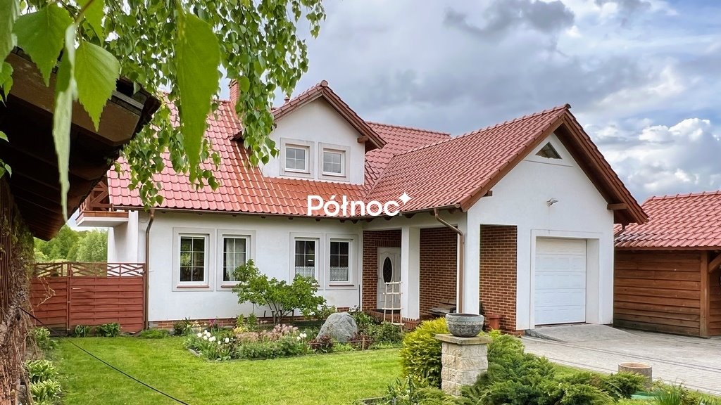 Dom z ogrodem 180m od jeziora Lutry, 157m2, 3 sypialnie Lutry  157m2 Foto 1