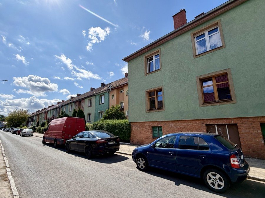 Polecam jasne 65 m² mieszkanie z piwnicą 20 m² na Placu Majdanek Stargard, PL. MAJDANEK  65m2 Foto 1