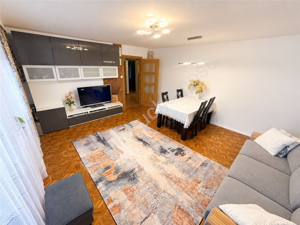 Przestronne 72,2 m² w Pruszkowie (loggia, piwnica, komórka) Pruszków  72m2 Foto 1