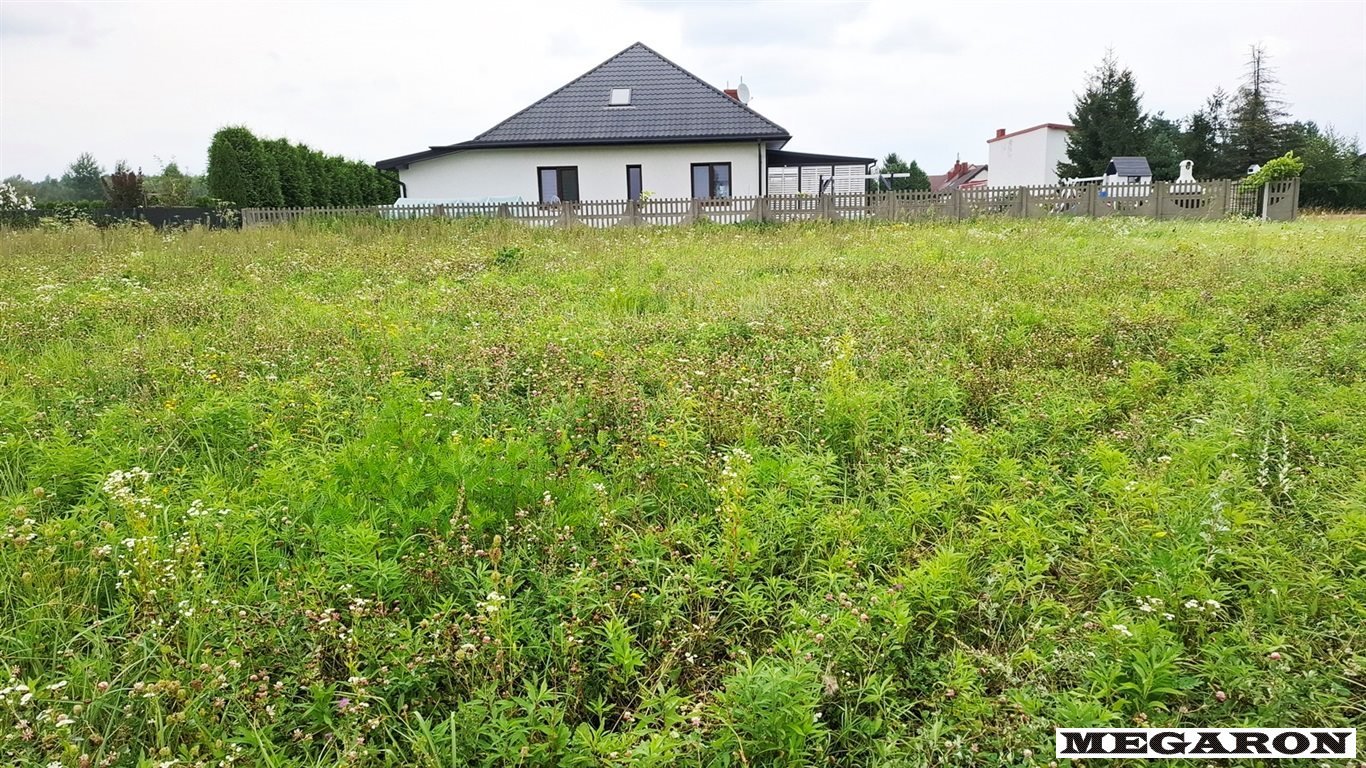 Działka budowlana 1418 m² w Wancerzowie z mediami i zjazdem Wancerzów  1 418m2 Foto 1