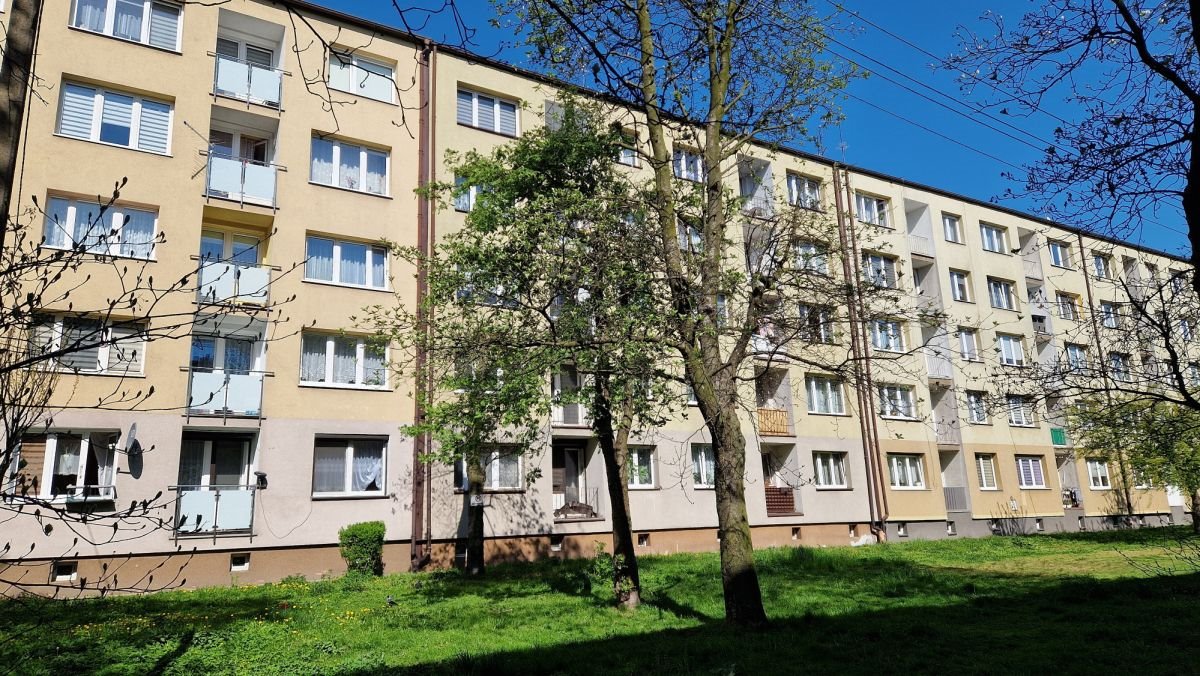 Mieszkanie 2 pokoje z balkonem, do remontu, Chorzów Chorzów, Beskidzka  40m2 Foto 1