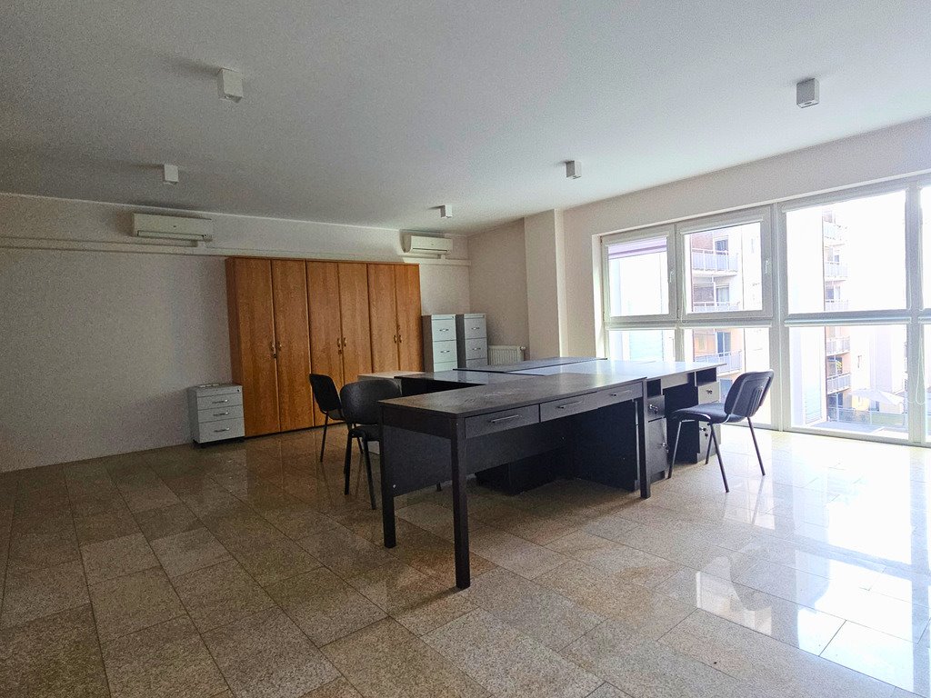 Nowoczesne biuro 114 m² z windą, klimatyzacją i parkingiem Rzeszów  114m2 Foto 1