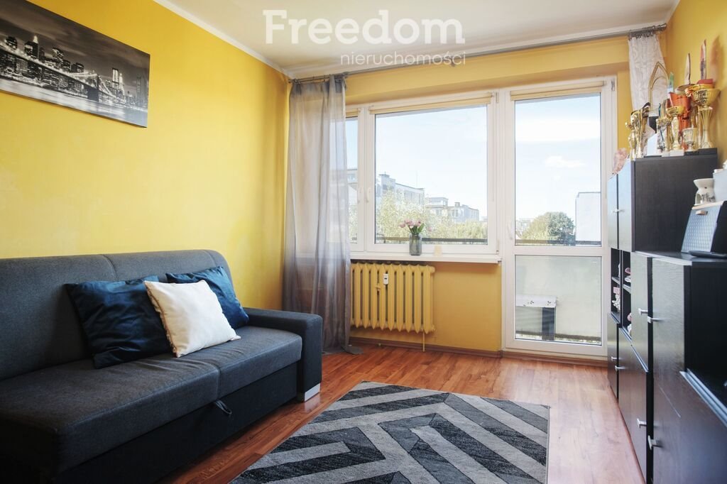 Mieszkanie dwupokojowe na sprzedaż Aleksandrów Kujawski, Szkolna  39m2 Foto 1