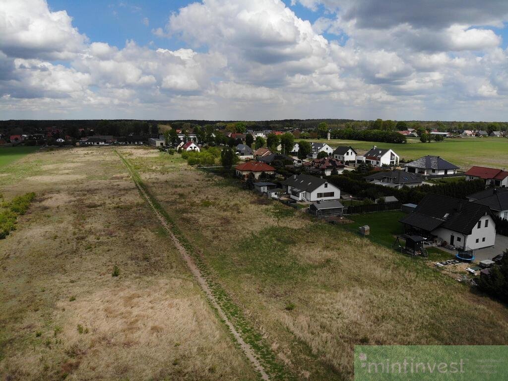 Na sprzedaż działka 1580 m² z warunkami zabudowy w Białuniu Białuń  1 580m2 Foto 1