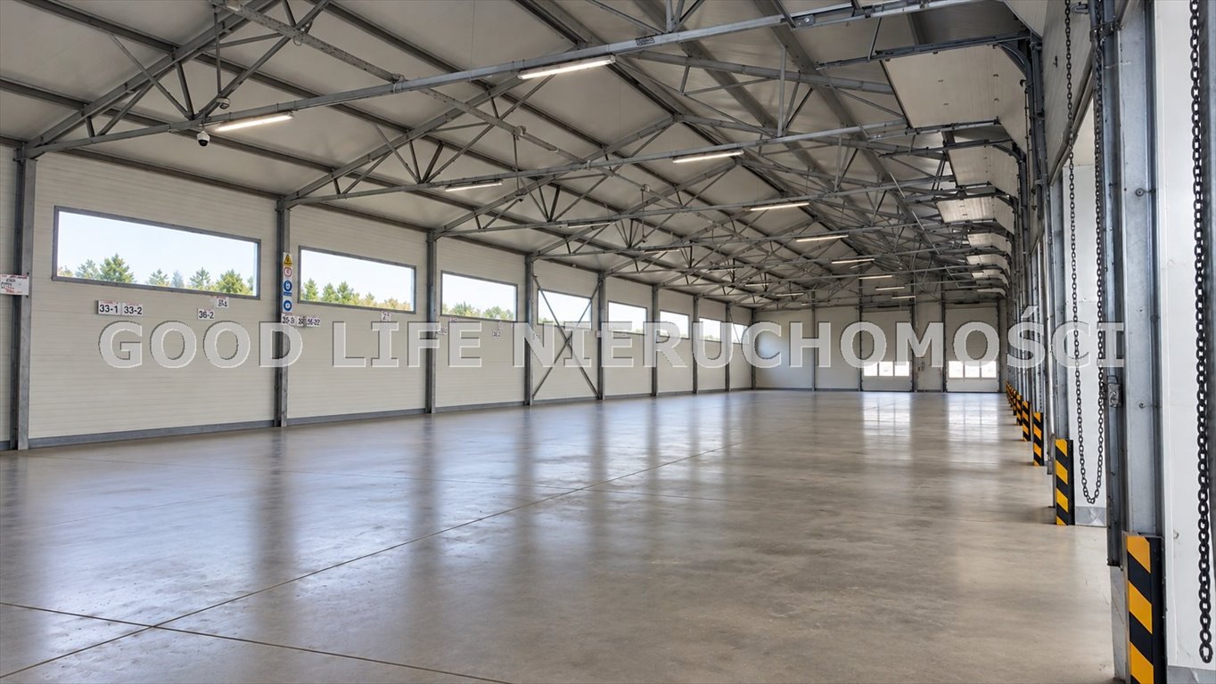 Polecam magazyn 1200 m² z biurami i dokami w Głogowie Małopolskim Głogów Małopolski  1 200m2 Foto 1
