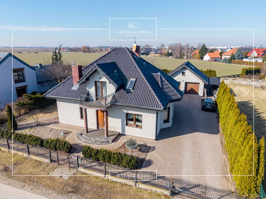 Przestronny dom z kominkiem i ogrodem, 226 m², garaż Siekierki Wielkie, Sosnowa  226m2 Foto 1