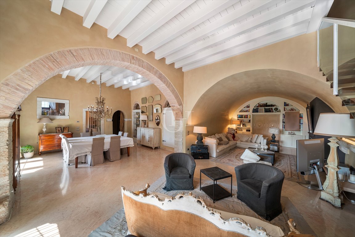 Ekskluzywna willa z basenem, piwnicą win i ogrodem Włochy, Caprino Veronese  305m2 Foto 1