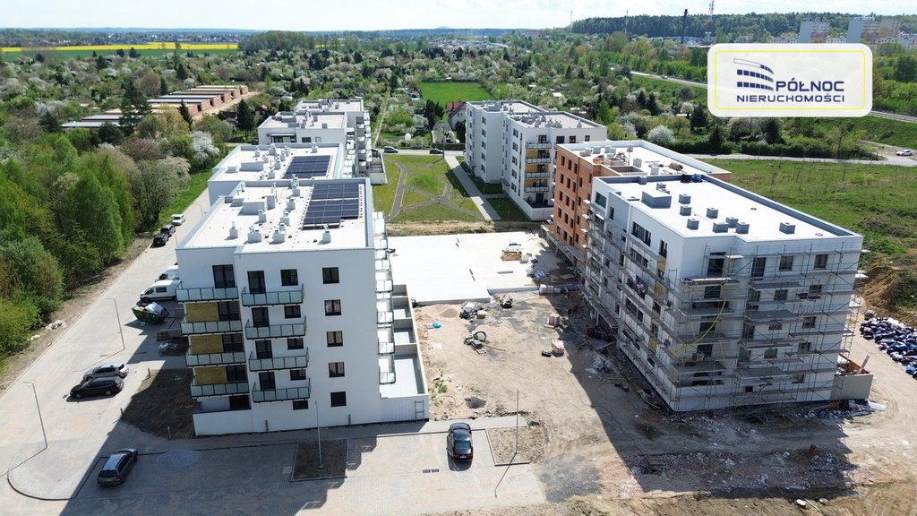 Mieszkanie trzypokojowe na sprzedaż Bolesławiec, Staroszkolna  59m2 Foto 1