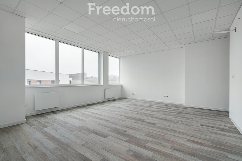Lokal użytkowy na sprzedaż Kielanówka  54m2 Foto 2