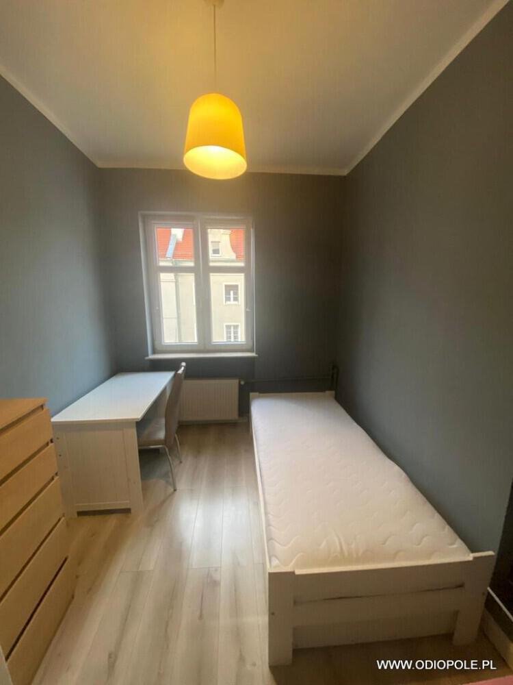 Polecam komfortowy pokój 9 m² w centrum Opola Opole, Centrum  9m2 Foto 1