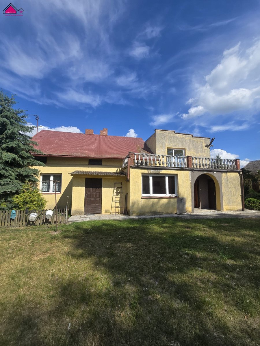 Na sprzedaż przestronny dom 250 m² z trzema budynkami gospodarczymi Berlinek  250m2 Foto 1