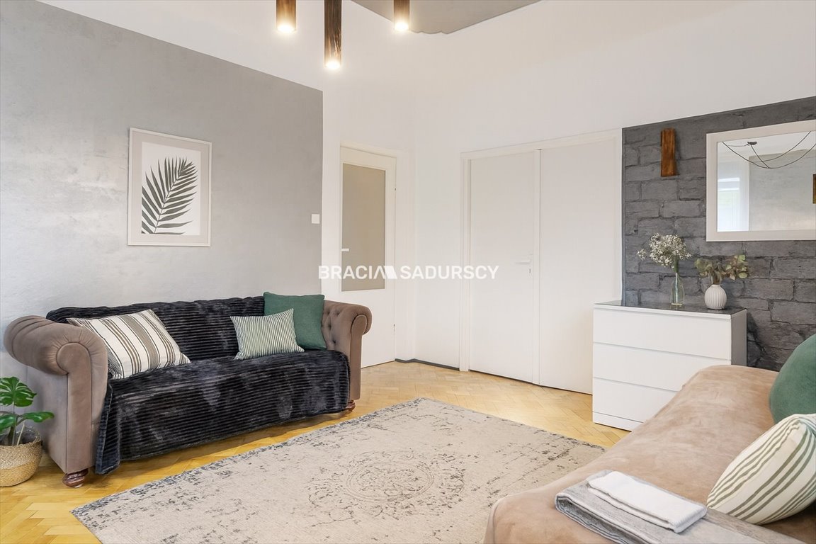 Sprzedam jasne 2-pokojowe mieszkanie 56 m² z loggią w Starym Podgórzu Kraków, Podgórze, Stare Podgórze, Kalwaryjska  56m2 Foto 1