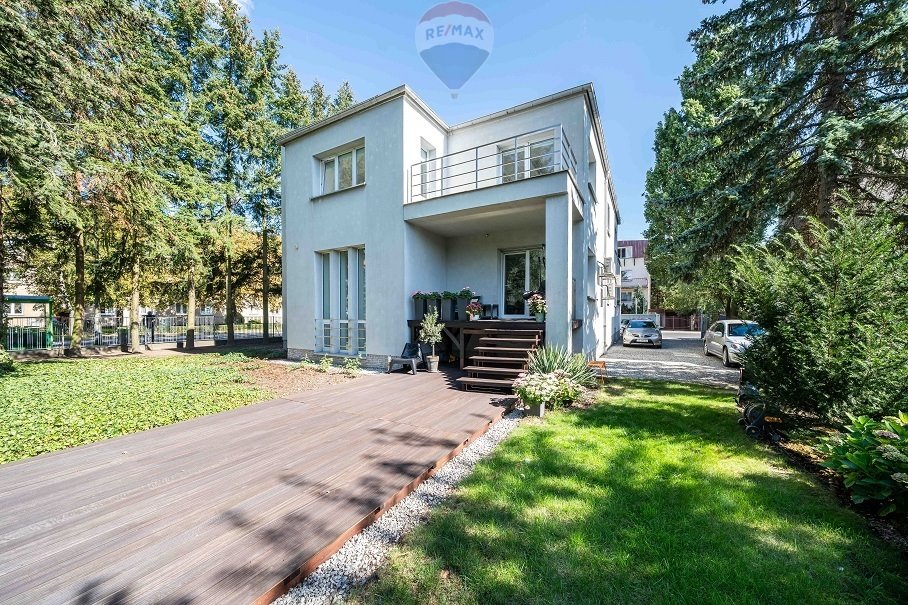 Unikalna willa z 1933 r. z lokalami na wynajem i usługami Poznań, Ostroróg, Ostroróg, Jana Ostroroga  531m2 Foto 1