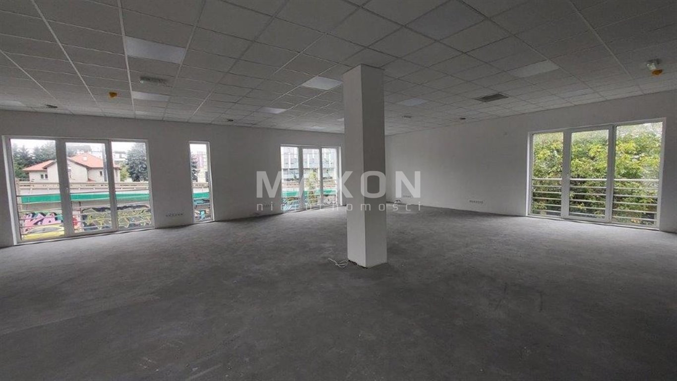 Lokal użytkowy na sprzedaż Warszawa, Włochy  1 300m2 Foto 2